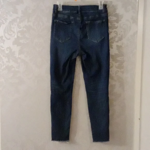 Time and Tru Skinny Jeans 6 - Picture 5 of 7